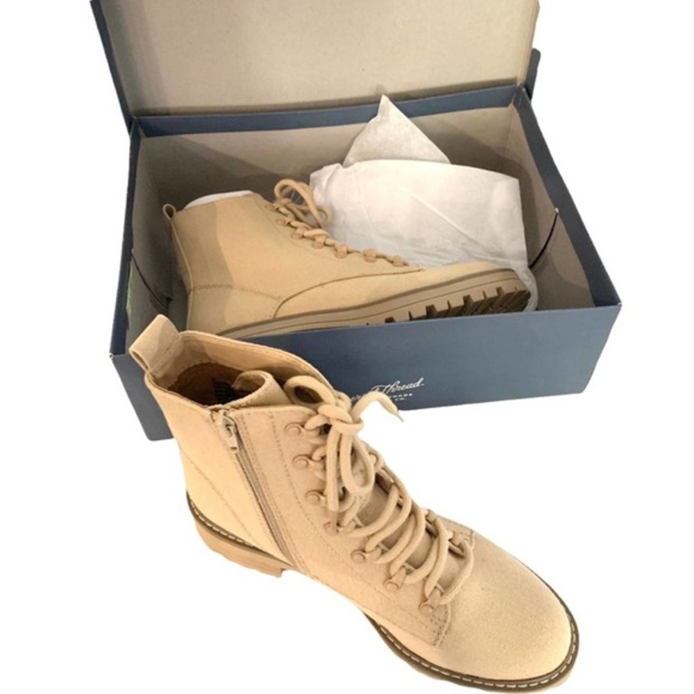 Universal Thread Combat Boots. Size 9. - image 5